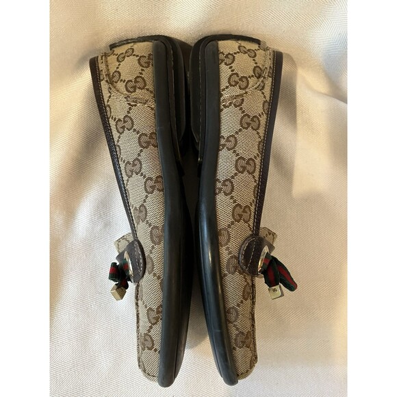 Gucci Signature GG Canvas Loafer With Bow, Rubber Driving  Sole Women Size 6 M - Picture 9 of 14